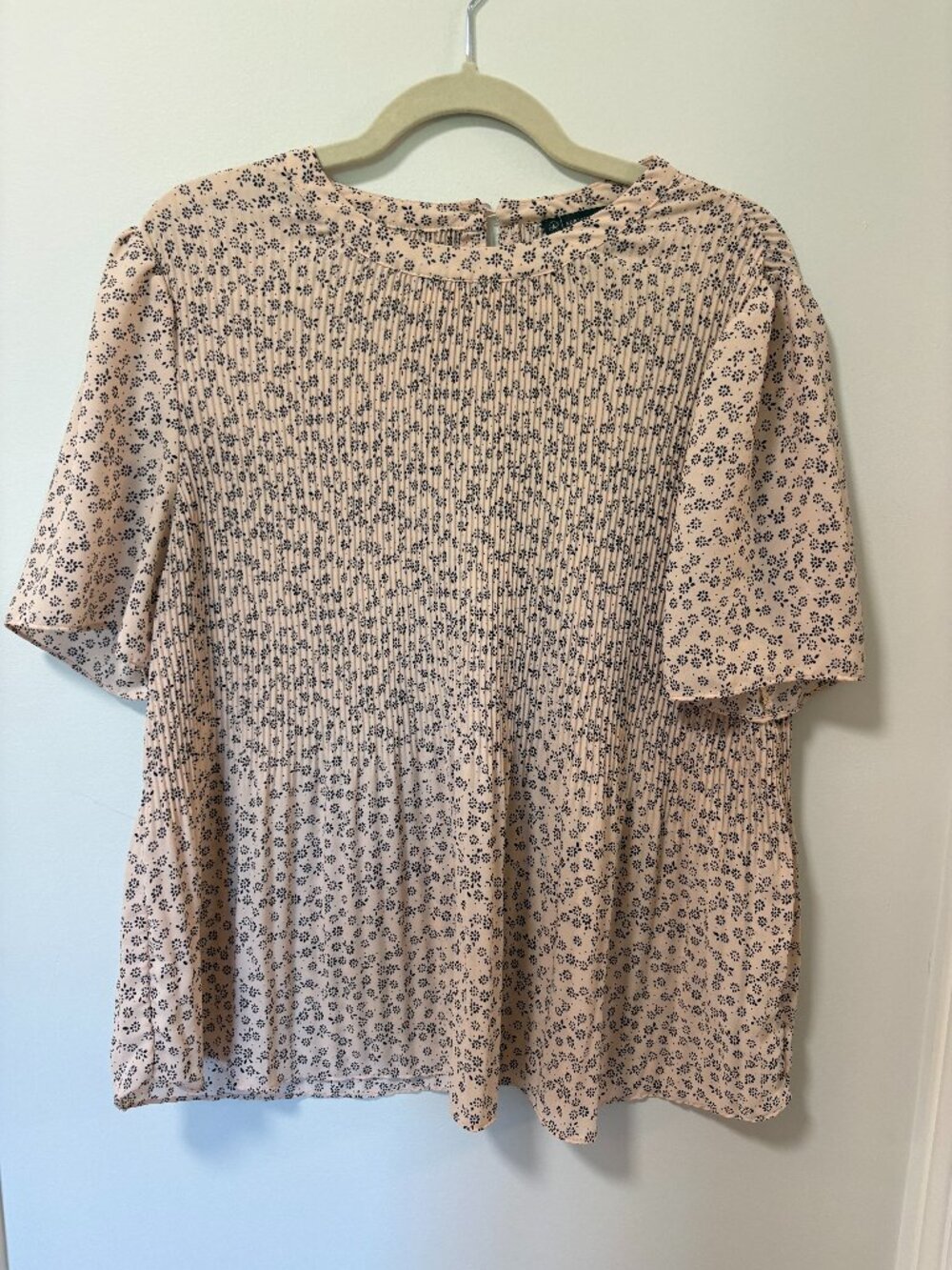 Adrianna Papell Size L Blush Pink + Black Floral Smocked Peplum Top Pleated